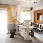 Mygoodlife & Bar Hotel