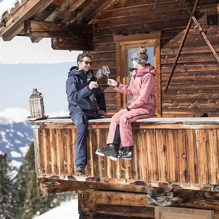 Отель Mygoodlife & Bar 4*