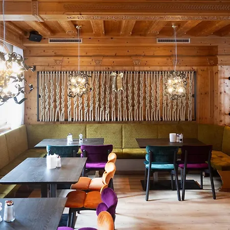 Hotel Mygoodlife & Bar 4*