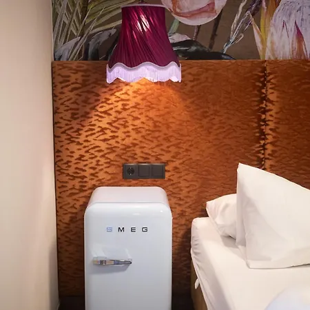 Mygoodlife & Bar Hotel